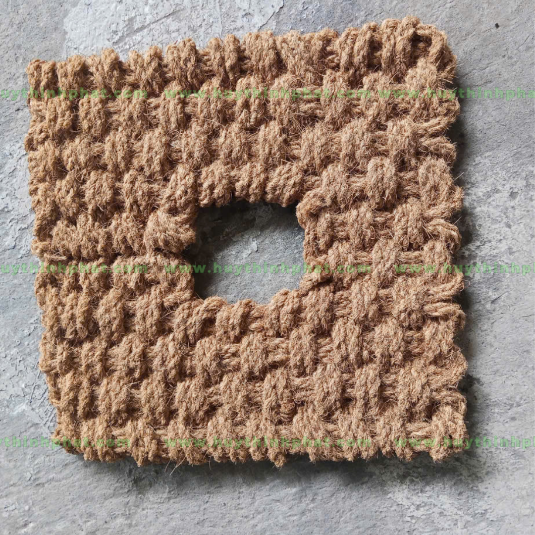 Tấm lót gốc cây